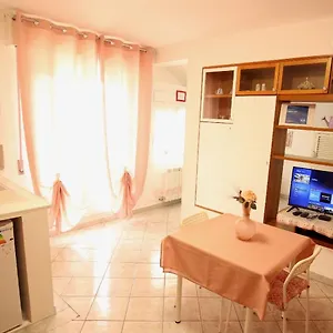 https://attico-lory.it-romehotels.com